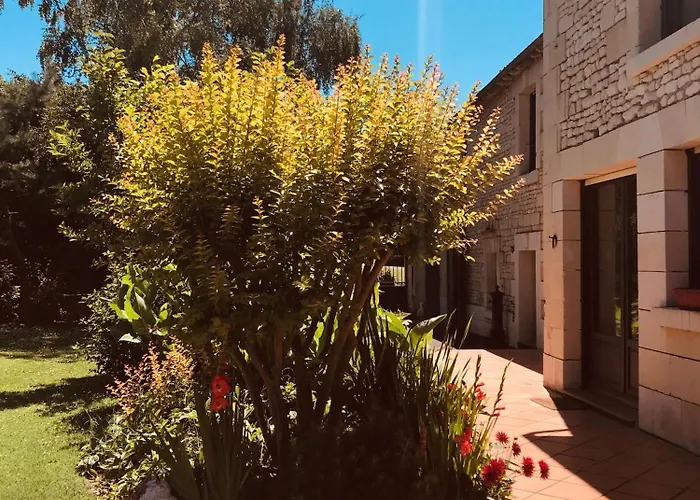 Au Boom Coeur - Petit Déjeuner Inclus - En Option 3* Tourtenay